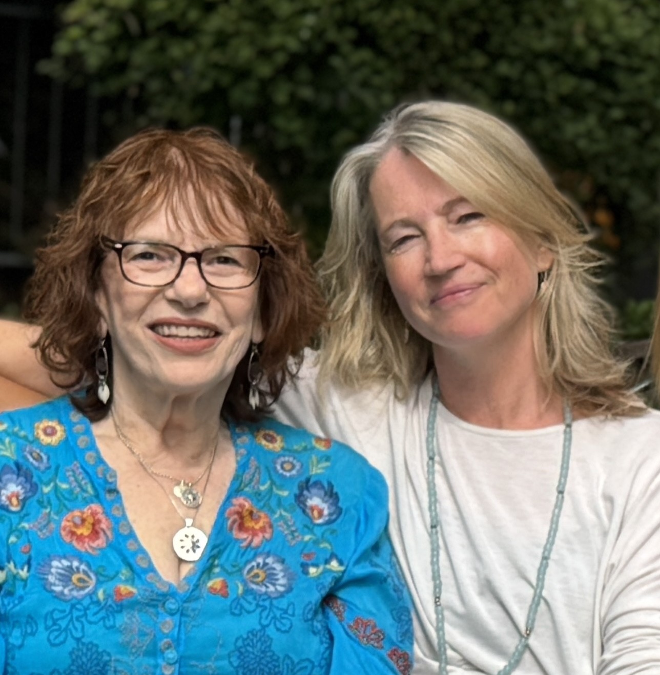Diane & Tina 2025
